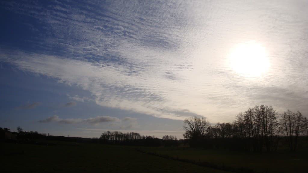 Le ciel se couvre de nouveau de Cc...