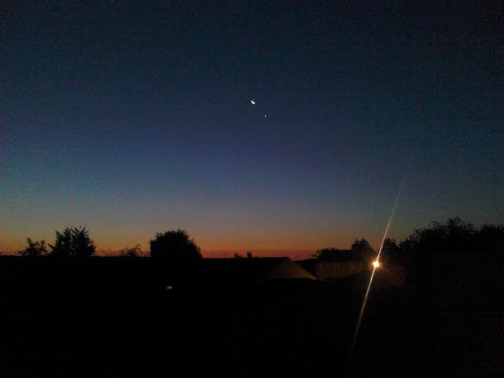 Rapprochement lune vénus au matin