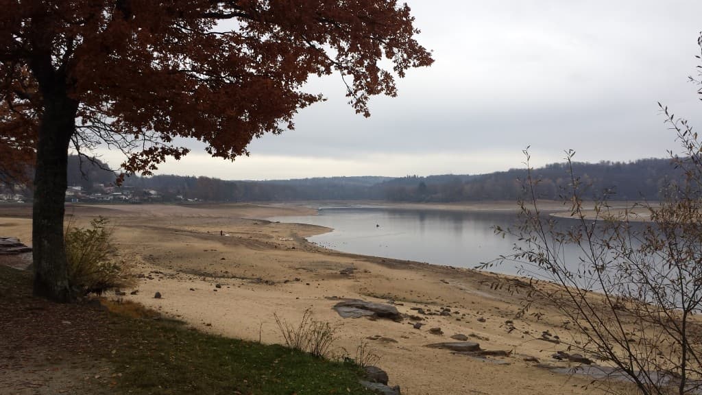 Maussade sur le lac