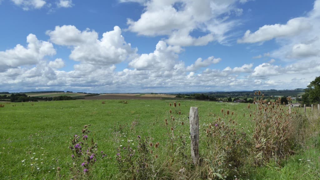 Ensoleillé en direction de l'Ouest