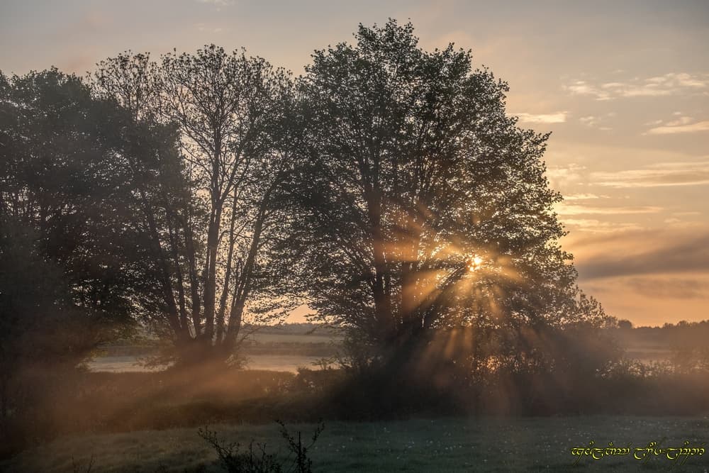 Hélios jette ses derniers rayons