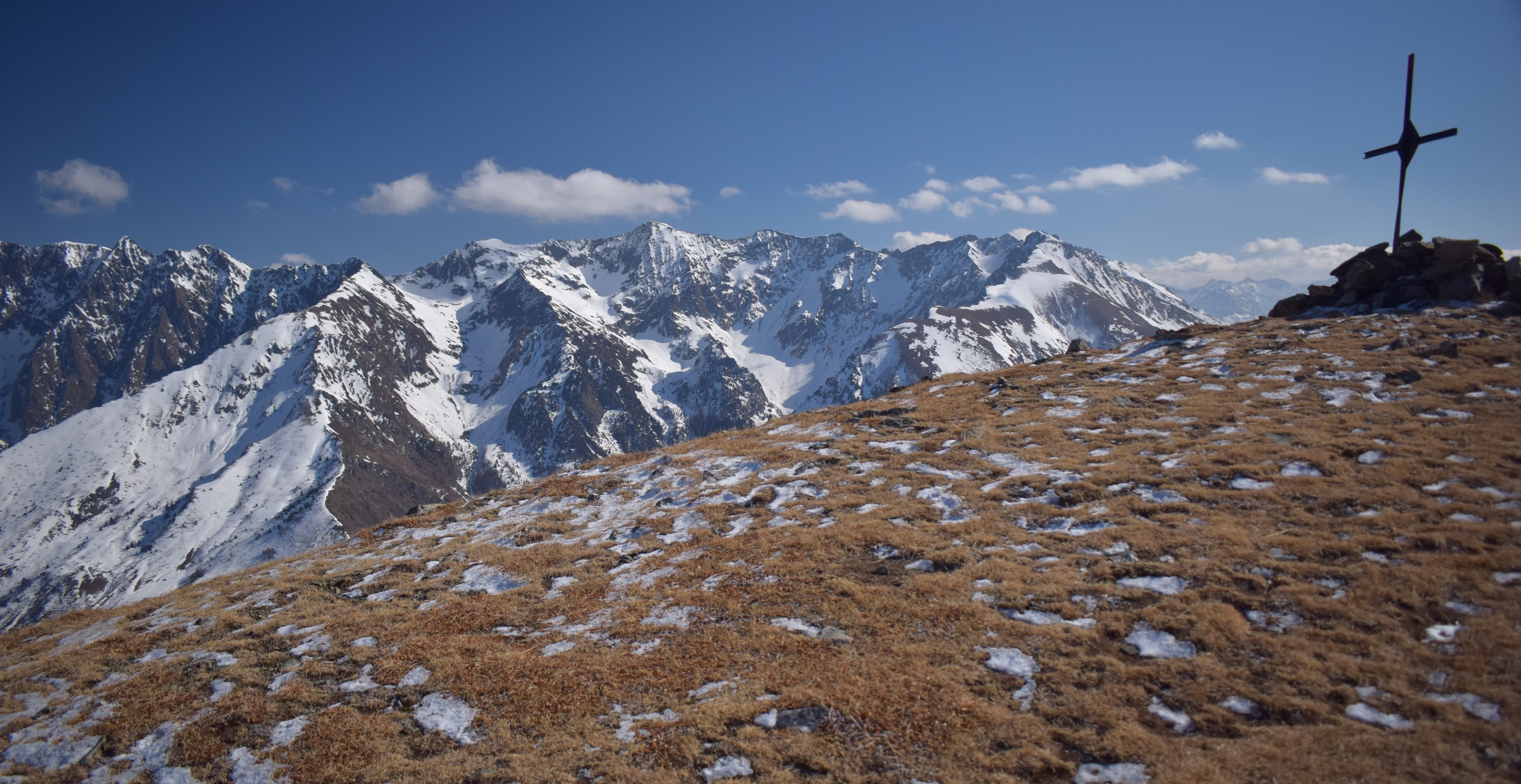 Vue sur le massif du Coiro-Grand Armet
