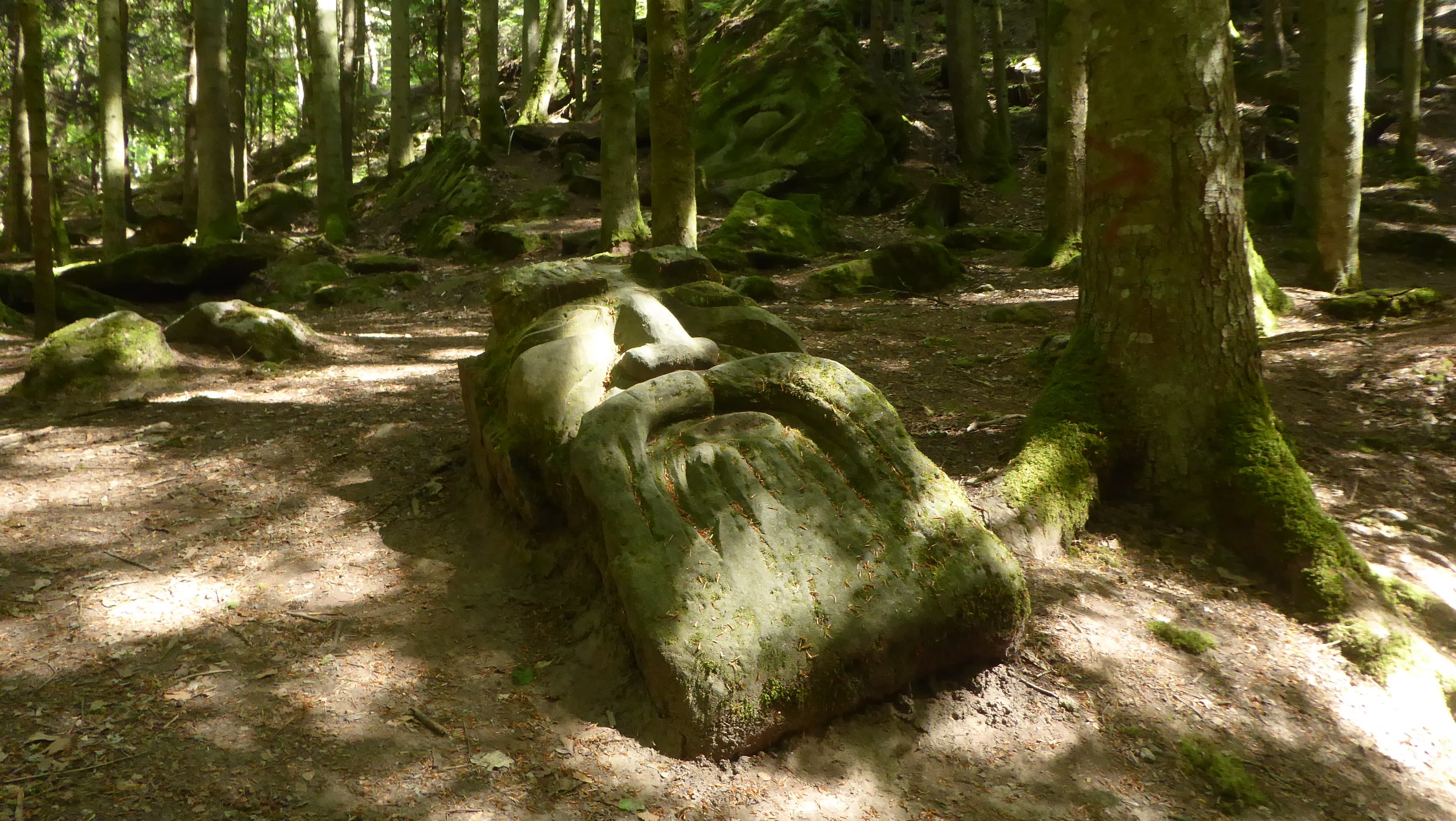 Sculpture en forêt