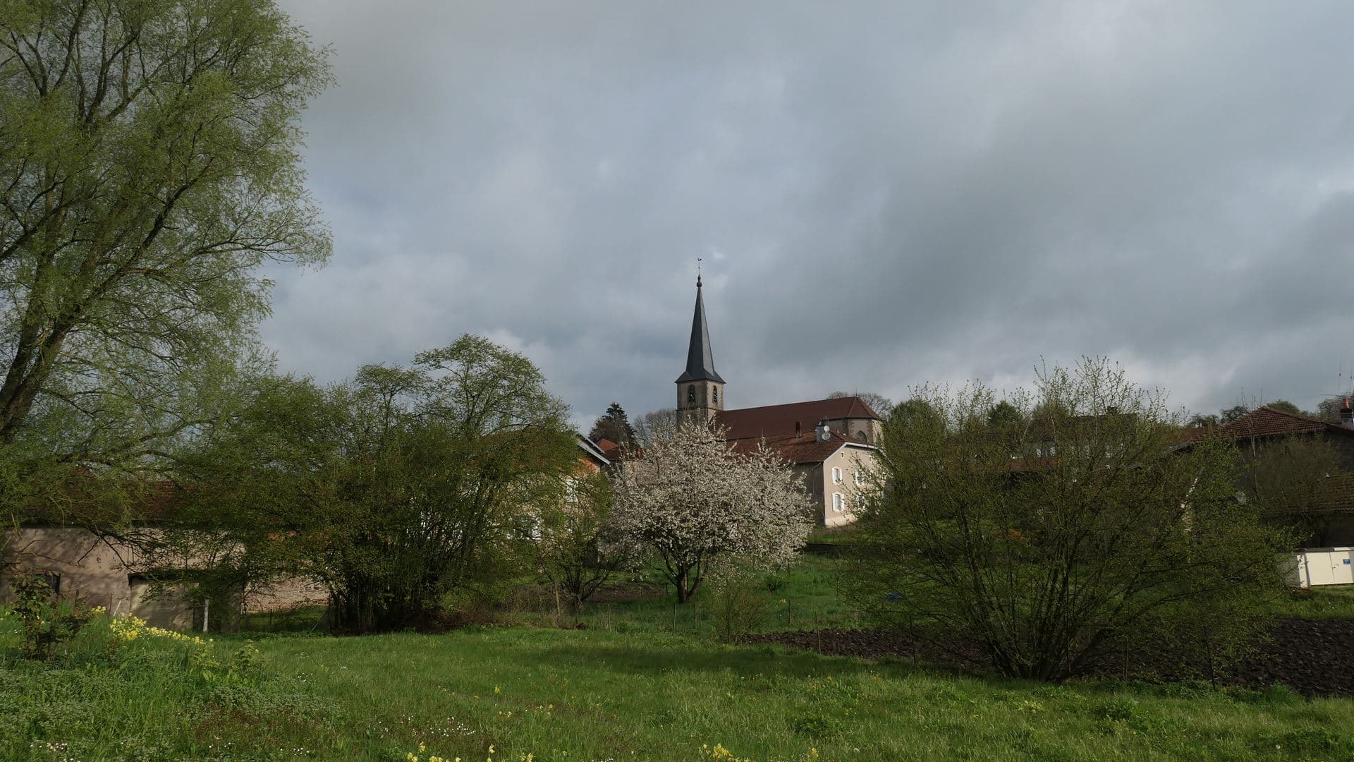 Ciel très nuageux