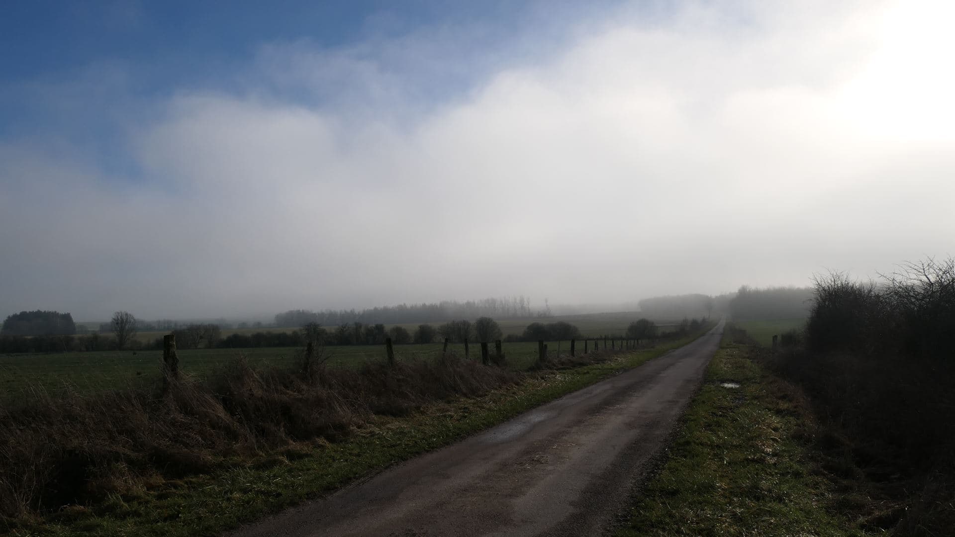 Brouillard sur les hauteurs du village