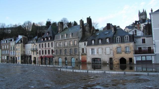 Image d'illustration pour Dépression Ruth - vents forts - graves inondations en Bretagne