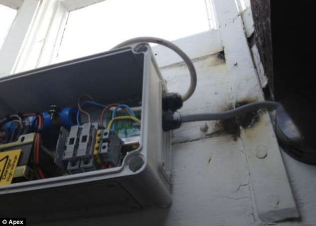 Image d'illustration pour Foudre dans le Tennessee et le Devon