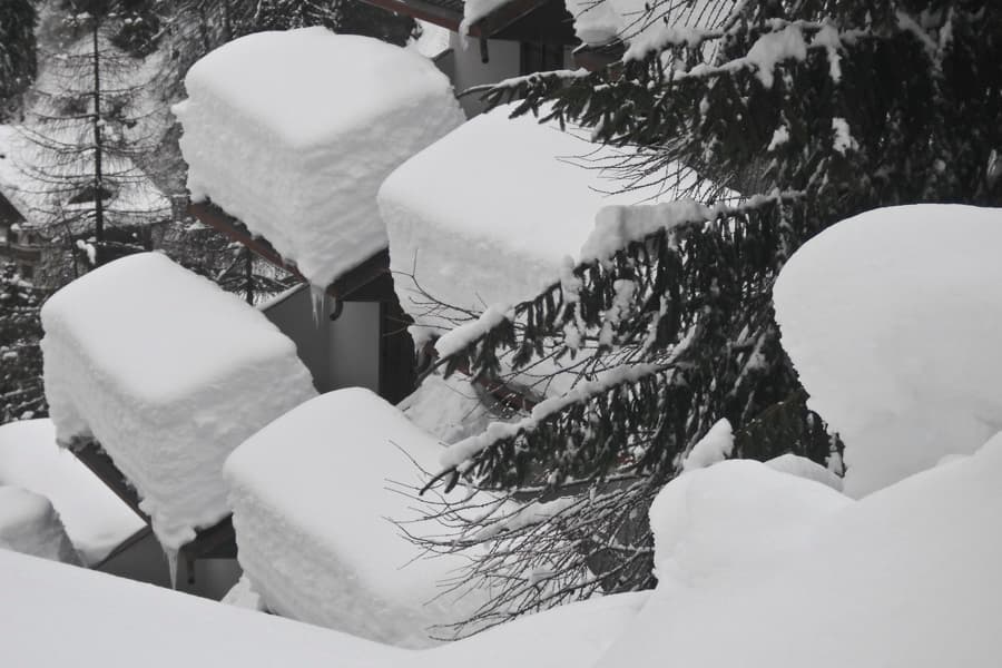 Image d'illustration pour Grosses quantités de neige sur les Alpes Italiennes