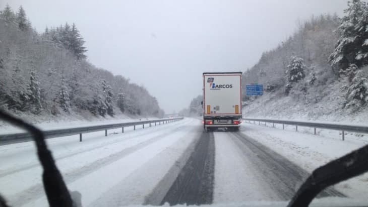 Image d'illustration pour Offensive hivernale : alerte à la neige et au verglas !