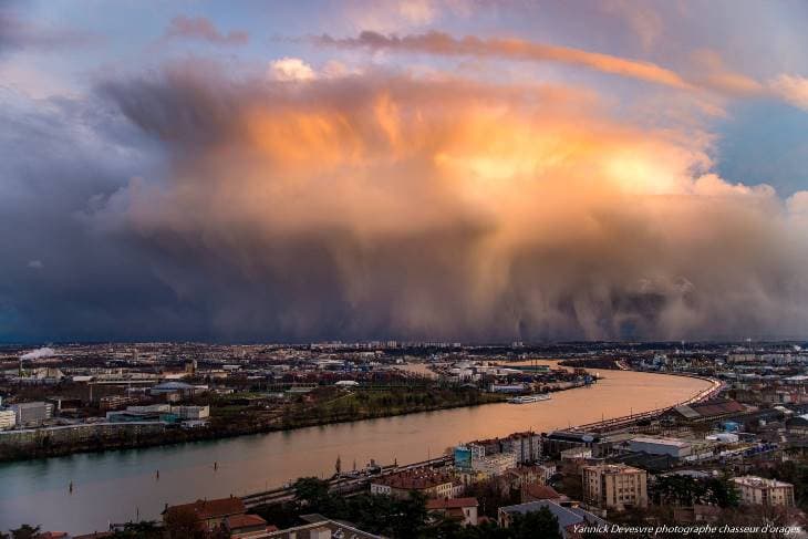 Image d'illustration pour TOP 10 des photos météo du mois de décembre