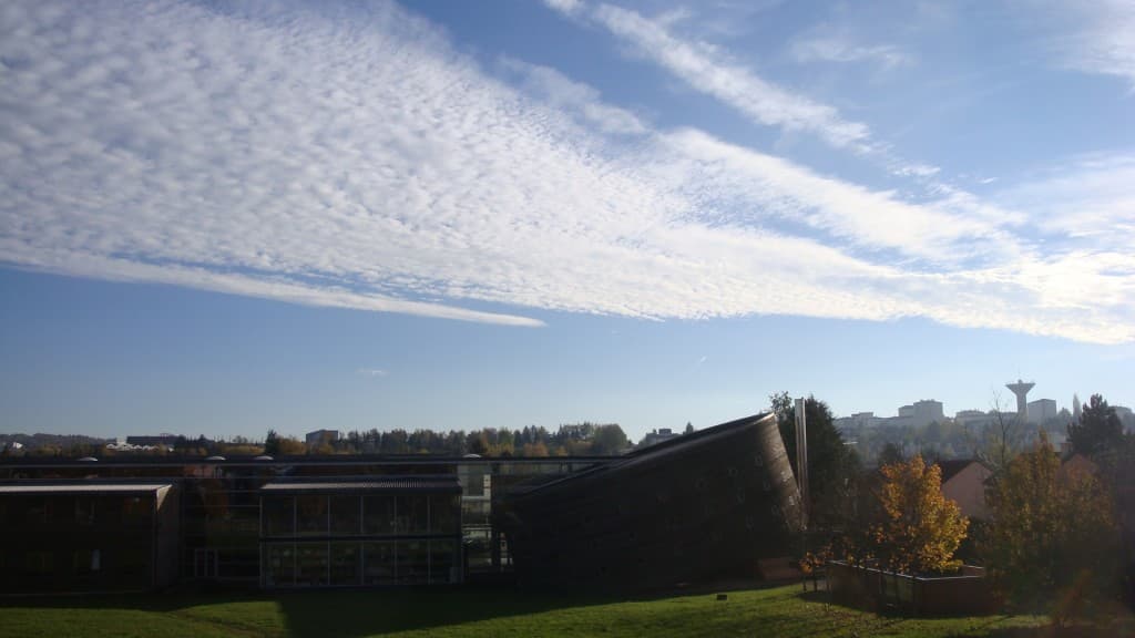 Cirrocumulus au dessus de l'ENSTIB