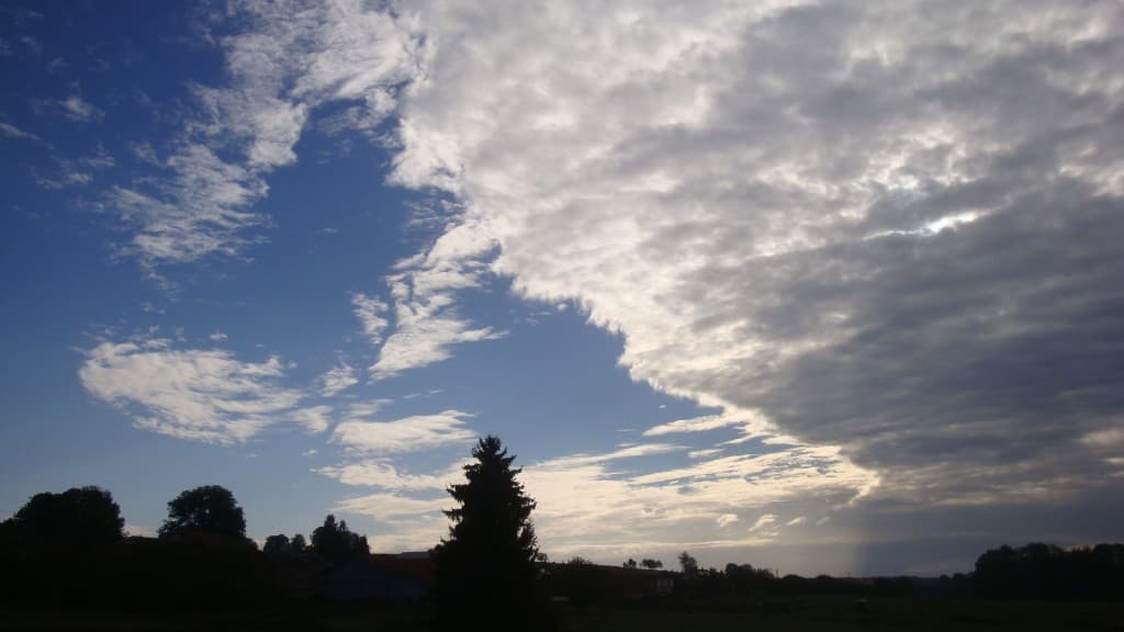 Ciel contrasté