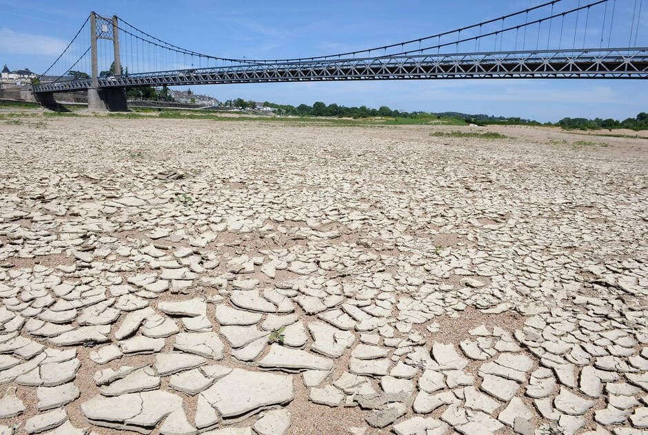 Image d'illustration pour Sécheresses remarquables en France : les antécédents