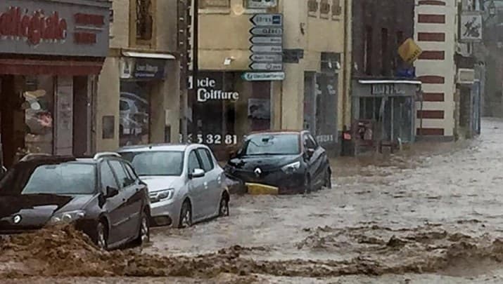 Image d'illustration pour De violents orages fin mai se prolongeant début juin