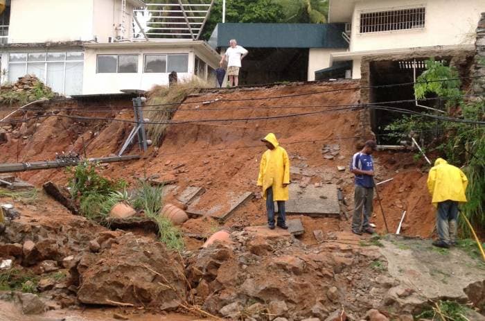 Image d'illustration pour Tempête tropicale Manuel (Mexique)